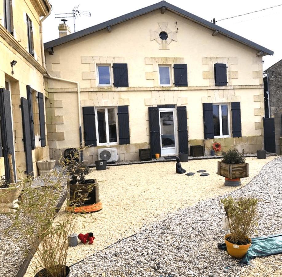 Gite Zen Pres Thermes De Jonzac Bois Exteriér fotografie